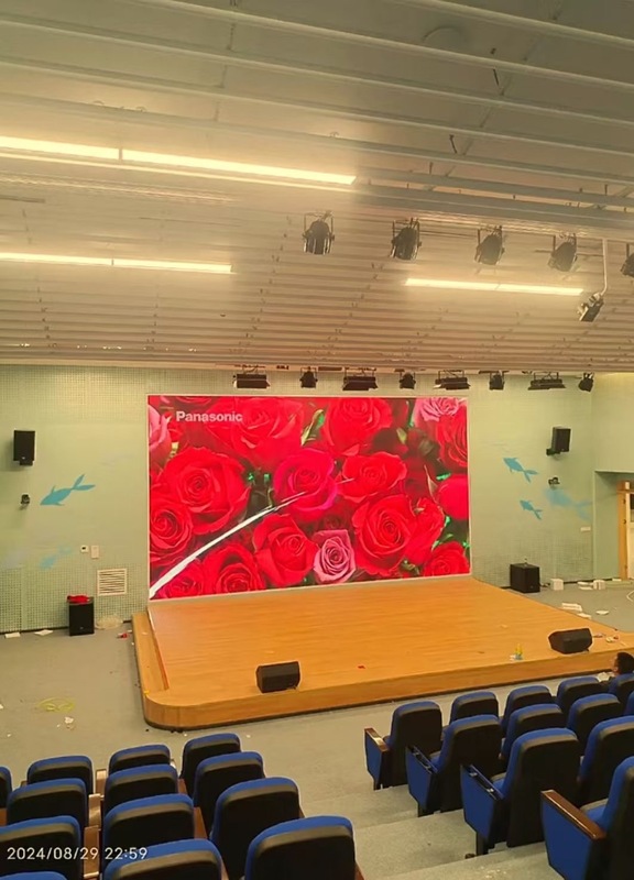 四川戶(hù)內(nèi)P2.5LED全彩顯示屏 四川戶(hù)內(nèi)P2.5LED全彩顯示屏