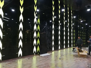 成都伯尼健身会所舞台LED显示屏