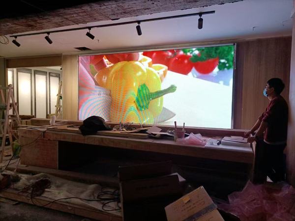 LED透明顯示屏